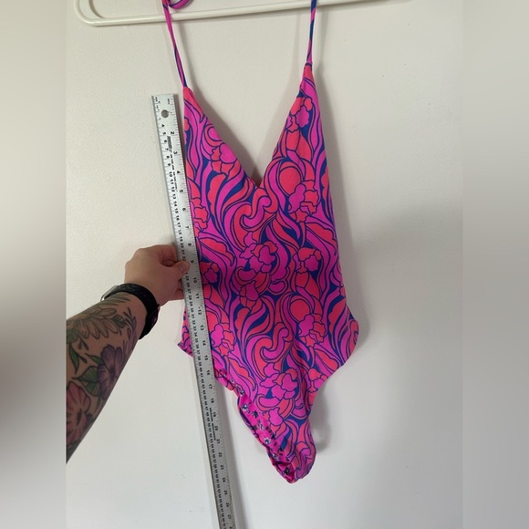 Maaji Spiral Cardamom Classic Halter High Leg One Piece Rosado Reversible Small - Picture 7 of 12